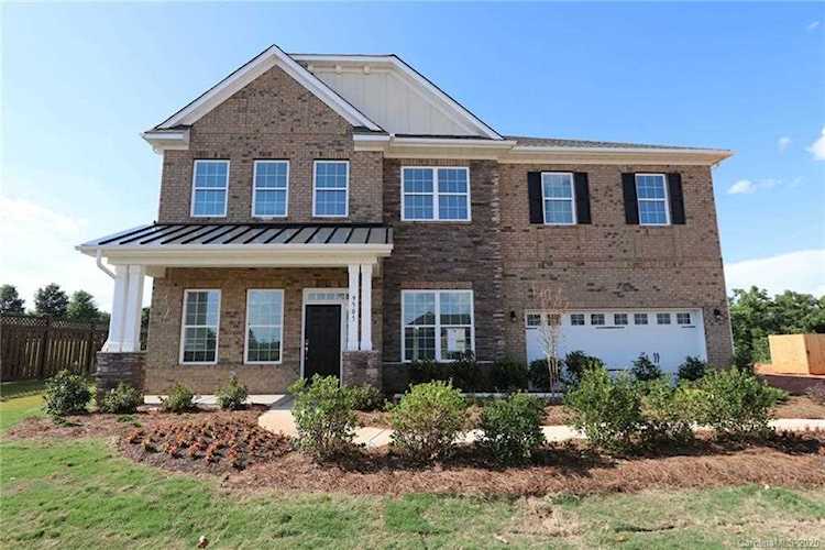 9505 Pressley Dr NW Concord, NC 28027