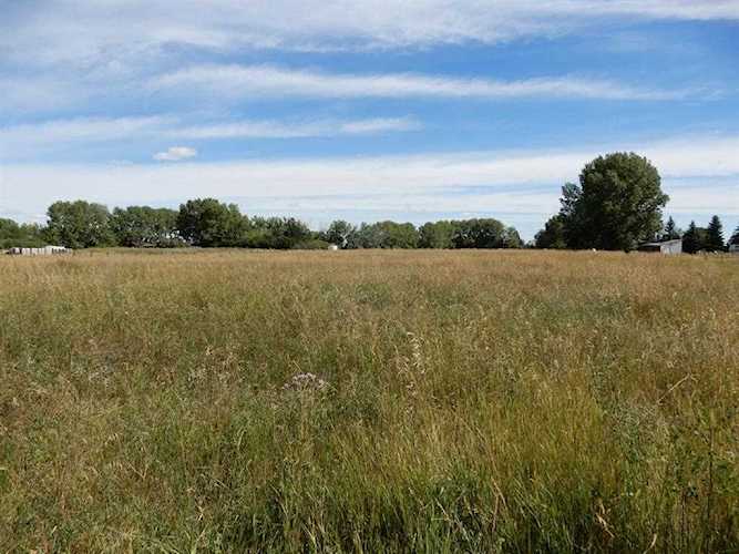 226106 76 St E Rural Foothills County, AB T0L 0X0