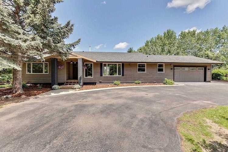 72106 218 Ave E Rural Foothills County, AB T1S 4A4