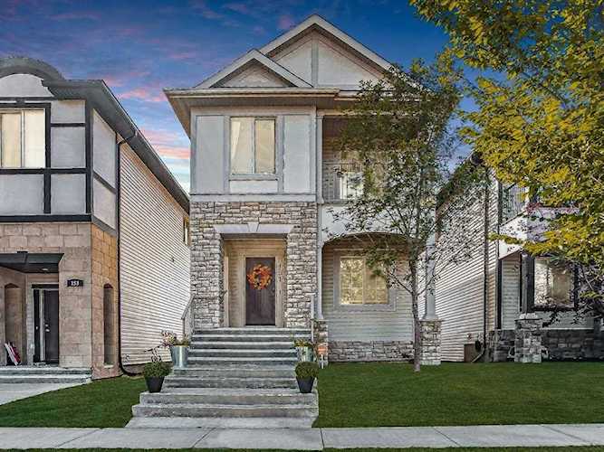151 Monteith Dr SE High River, AB T1V 0G8