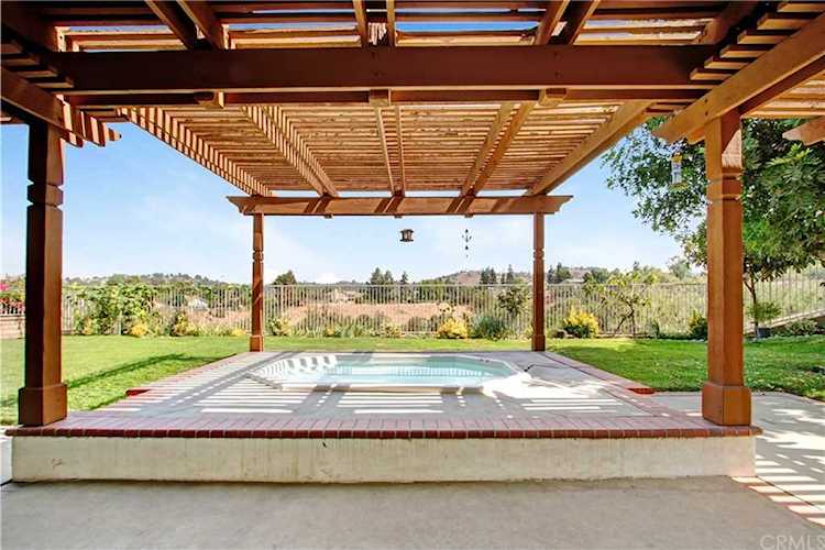 2032 Calle Francesca San Dimas, CA 91773