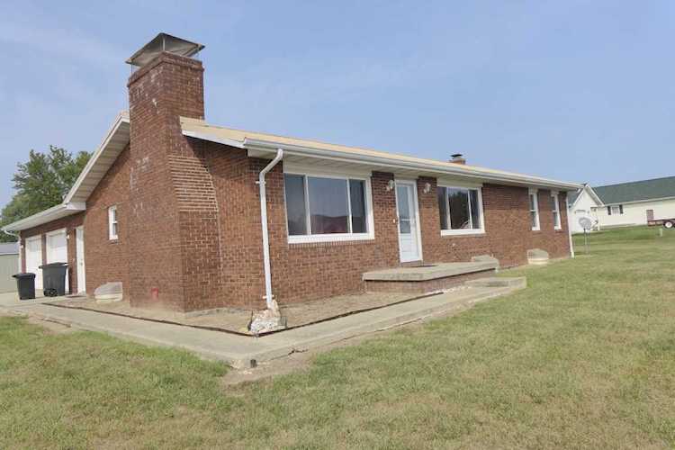 210 Country Court Loogootee, IN 47553