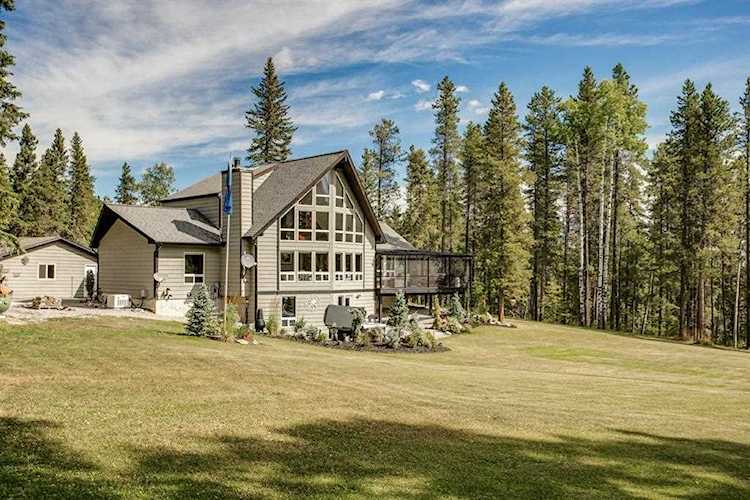 231224 Forestry Way Bragg Creek, AB T0L 0K0
