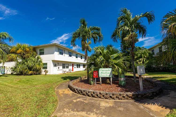 23 Arthur Court Satellite Beach, FL 32937