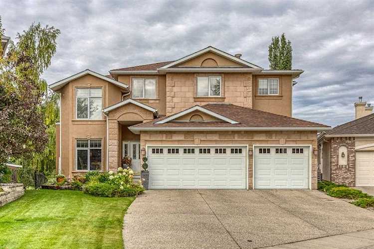131 Mt Norquay Park SE Calgary, AB T2Z 2R3