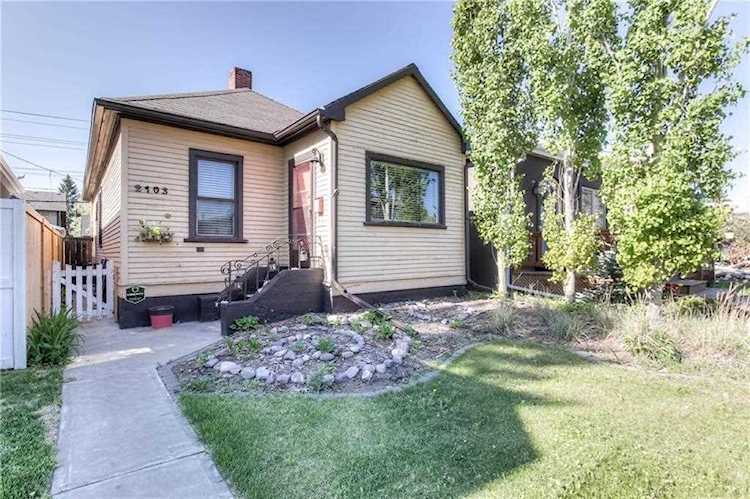 2103 Westmount Rd NW Calgary, AB T2N 3N3