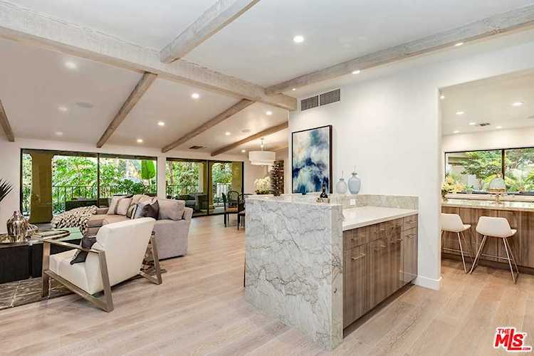 2171 Century Woods Way #25 Los Angeles, CA 90067