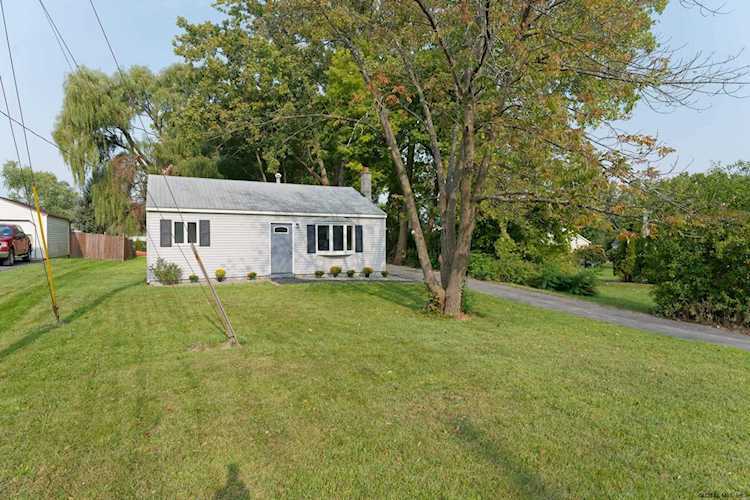 8 Shannon La Niskayuna, NY 12309