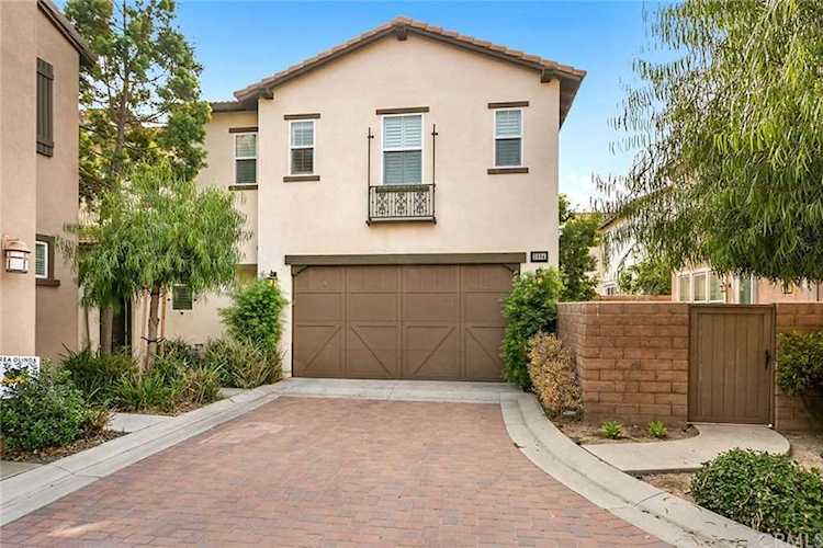 3004 E Coalinga Drive Brea, CA 92821