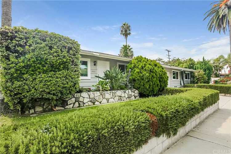 301 Santa Isabel Costa Mesa, CA 92627