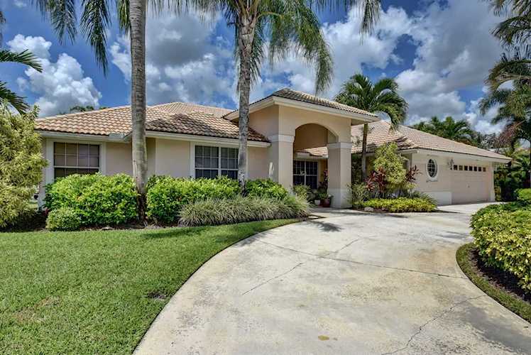 1975 S Club Drive Wellington, FL 33414