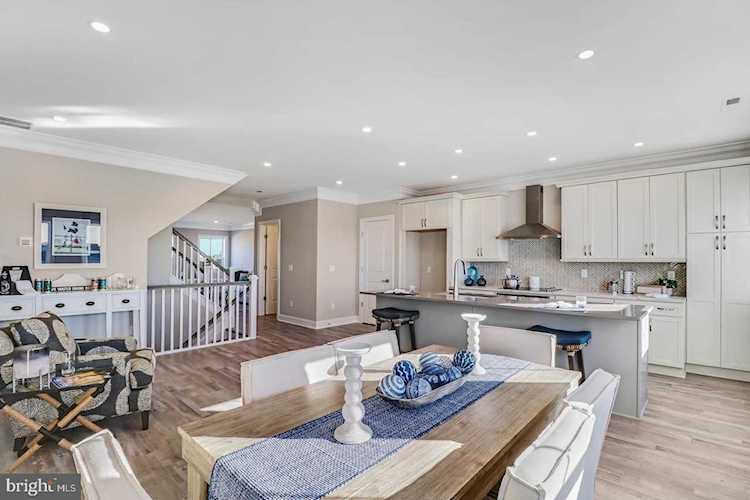 39004 Beacon Rd Fenwick Island, DE 19944