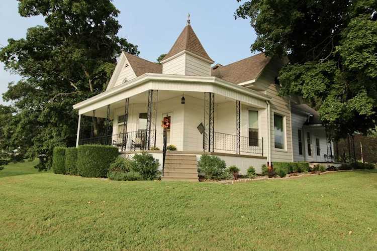409 N Main Street Owensville, IN 47665