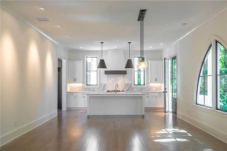 250 Southerland Terrace #28 Atlanta, GA 30307