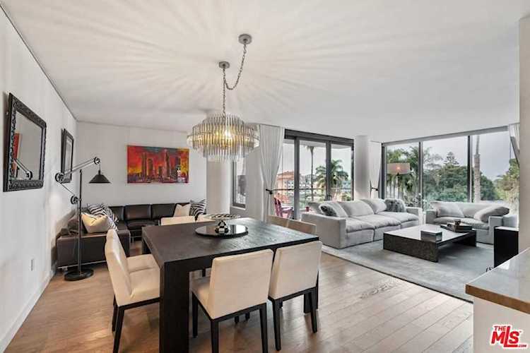1755 Ocean Avenue #409 Santa Monica, CA 90401