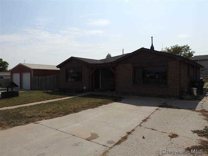 3509 Green River St Cheyenne, WY 82001