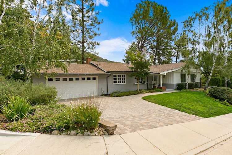 5724 Ocean View Boulevard La Canada Flintridge, CA 91011