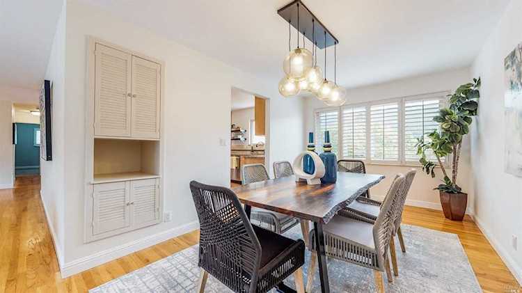 76 Brentwood Drive San Rafael, CA 94901