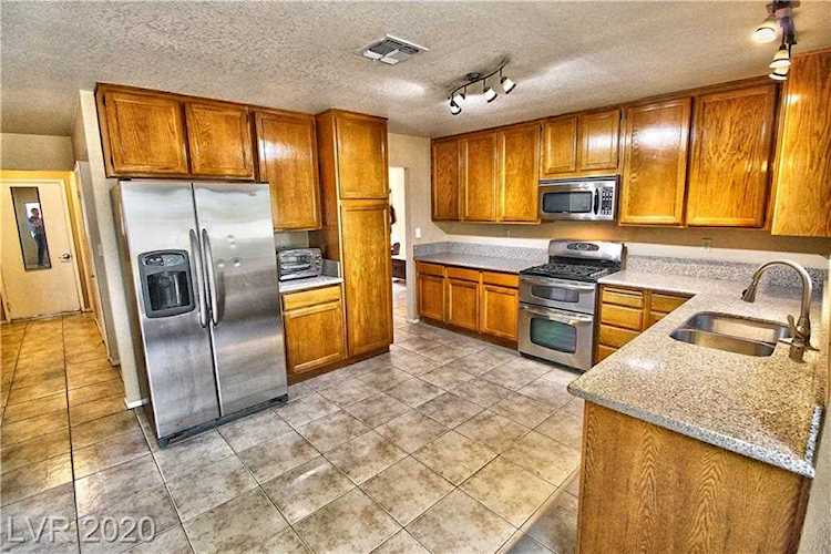 8378 Gresham Dr Las Vegas, NV 89123