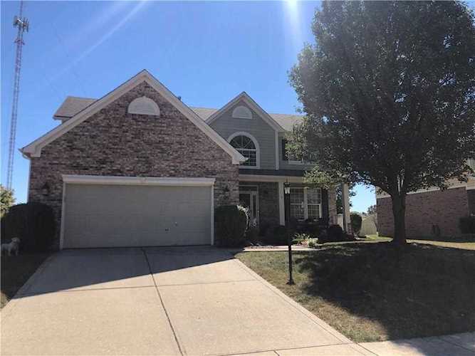 1741 Woodstock Drive Brownsburg, IN 46112