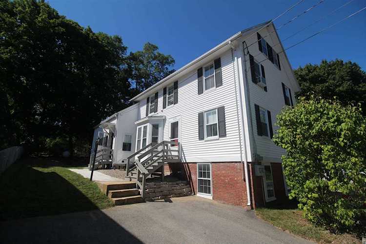 428 Washington St Rollinsford, NH 03869