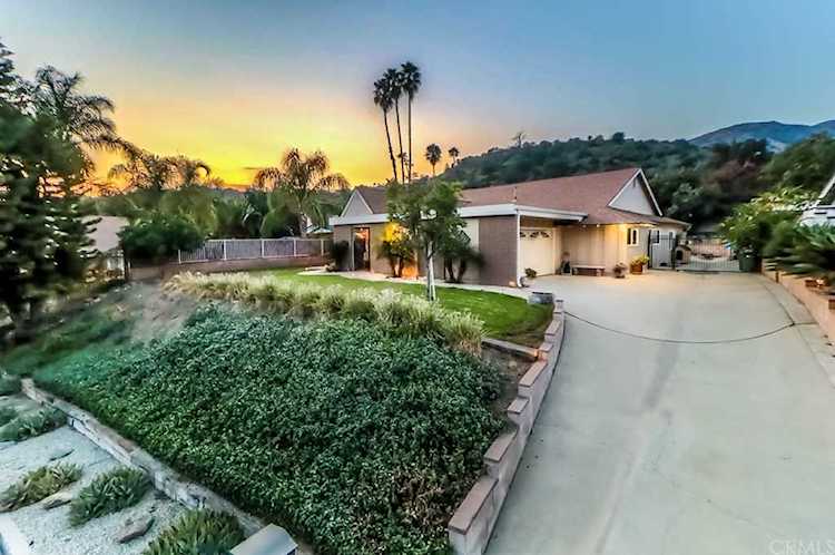2019 Whitebluff Drive San Dimas, CA 91773