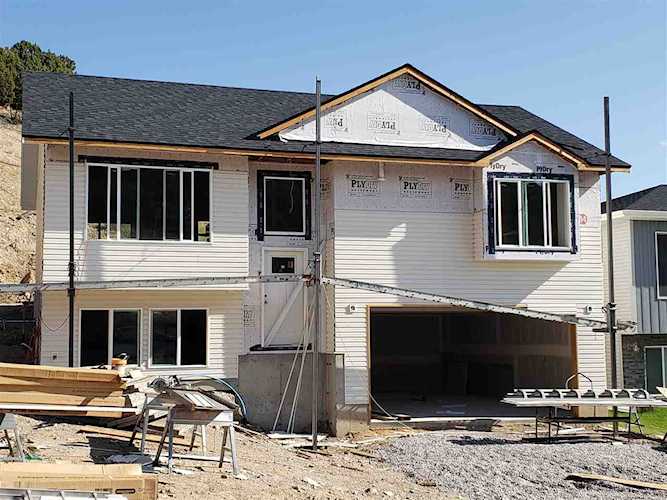 410 La Valle Strada Pocatello, ID 83201