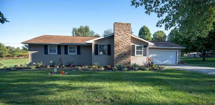 903 Roy Street Winona Lake, IN 46590