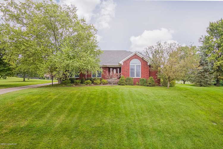3005 Ann Trese Cove Crestwood, KY 40014