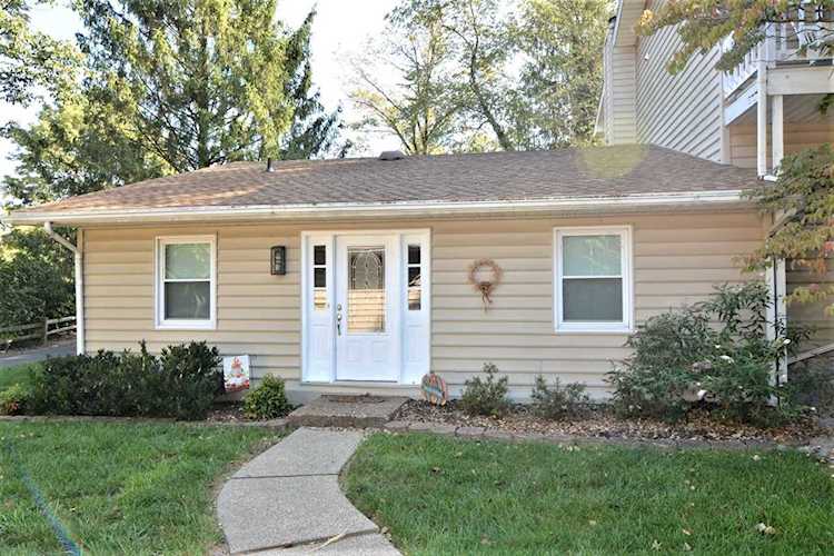 11629 Village Drive Evansville, IN 47725