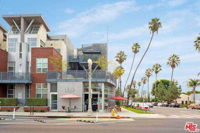 1912 Broadway #207 Santa Monica, CA 90404