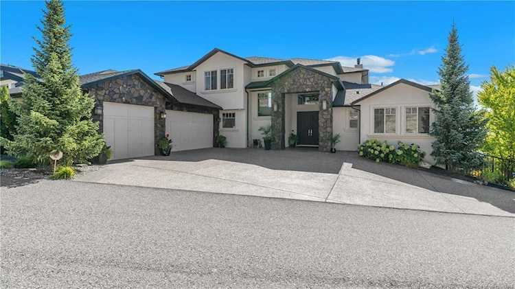 1502 Pinot Noir Drive West Kelowna, BC V4T3B4