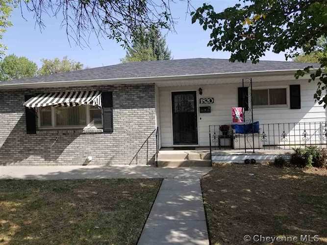 1820 Oxford Dr Cheyenne, WY 82001