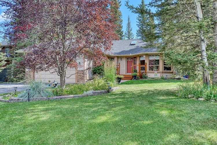 75 Manyhorses Dr Rural Rocky View County, AB T3Z 1A1