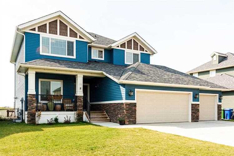 285 Boulder Creek Dr Langdon, AB T0J 1X3