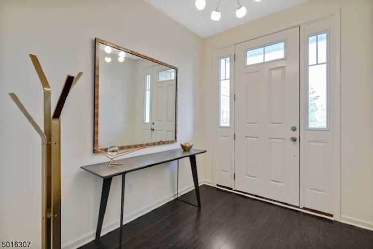 16 Wilson Dr Morris Twp., NJ 07960