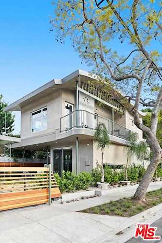 8945 Ashcroft Avenue West Hollywood, CA 90048