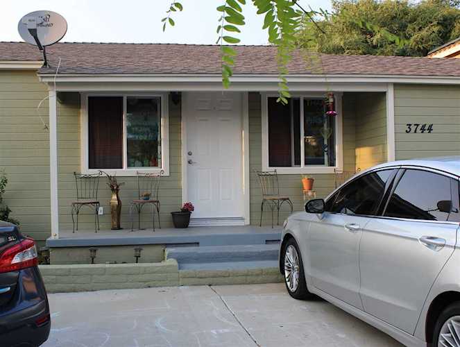 3744-3748 Sunset Ln San Ysidro, CA 92173