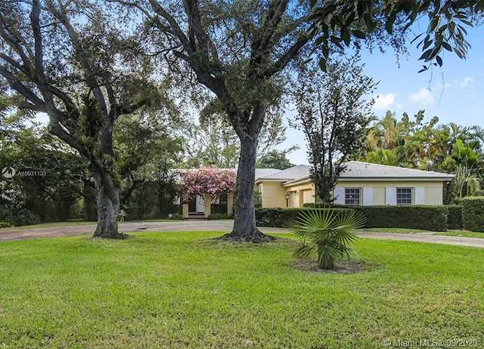 5030 Granada Blvd Coral Gables, FL 33146