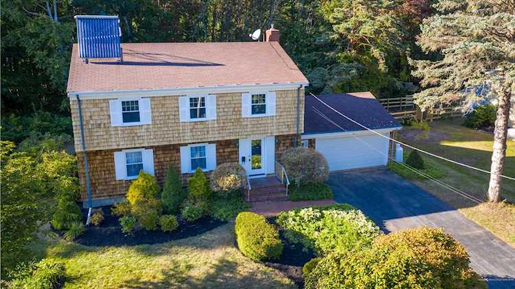 14 Pilot Point Rd Cape Elizabeth, ME 04107