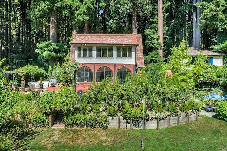 19795 Crescent Avenue Monte Rio, CA 95462