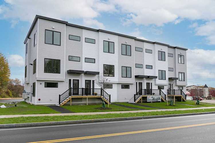 531 Westbrook St South Portland, ME 04106