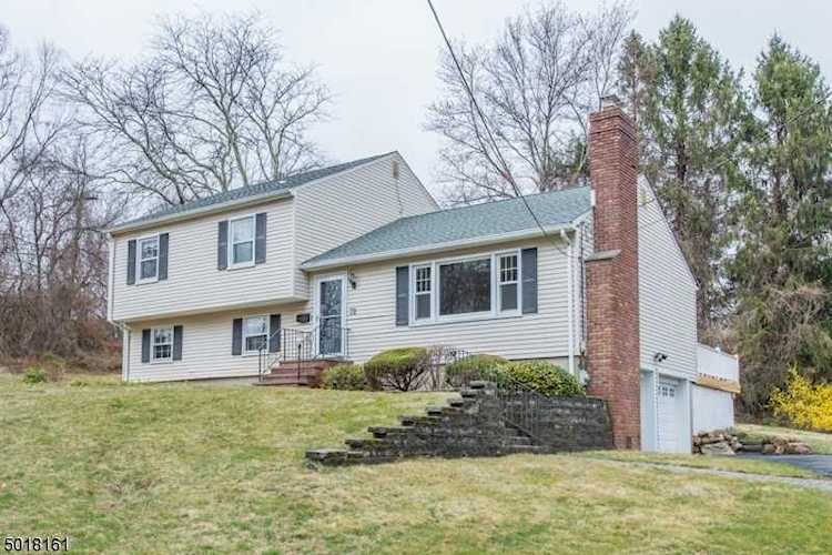 32 Ambar Pl Bernardsville Boro, NJ 07924