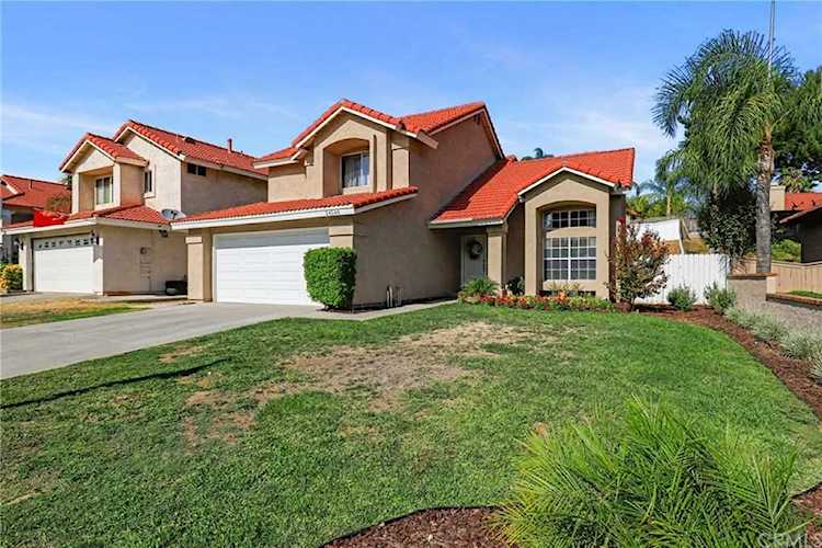 24546 New Haven Drive Murrieta, CA 92562