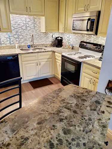 121 Lita Ln #121 Newmarket, NH 03857
