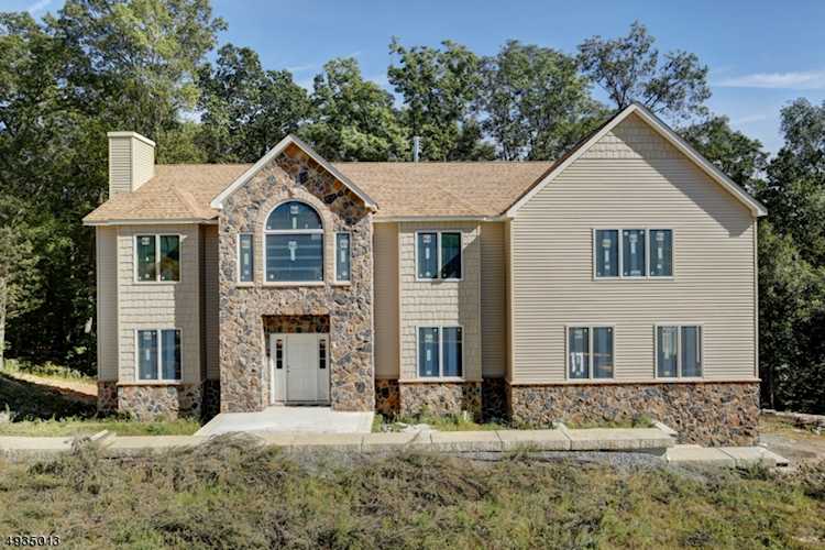 36 Beverly St Parsippany-Troy Hills Twp., NJ 07950