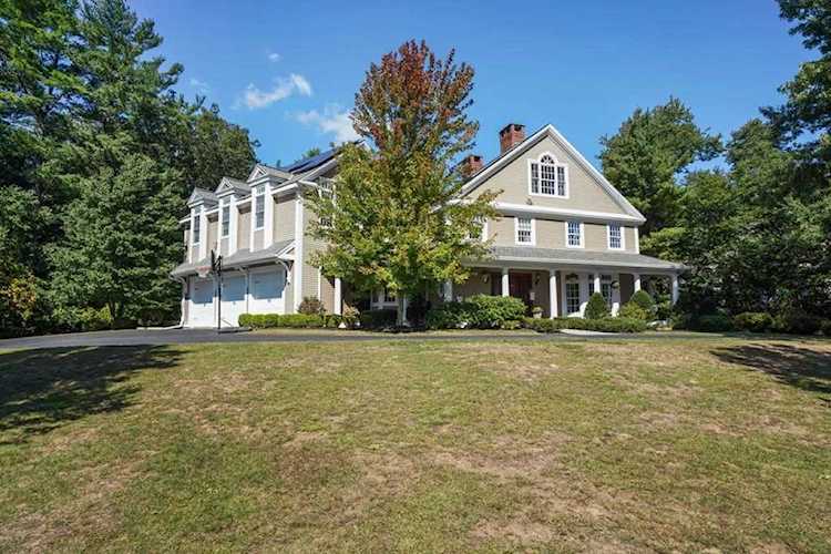 4 Clapp Brook Rd Norwell, MA 02061