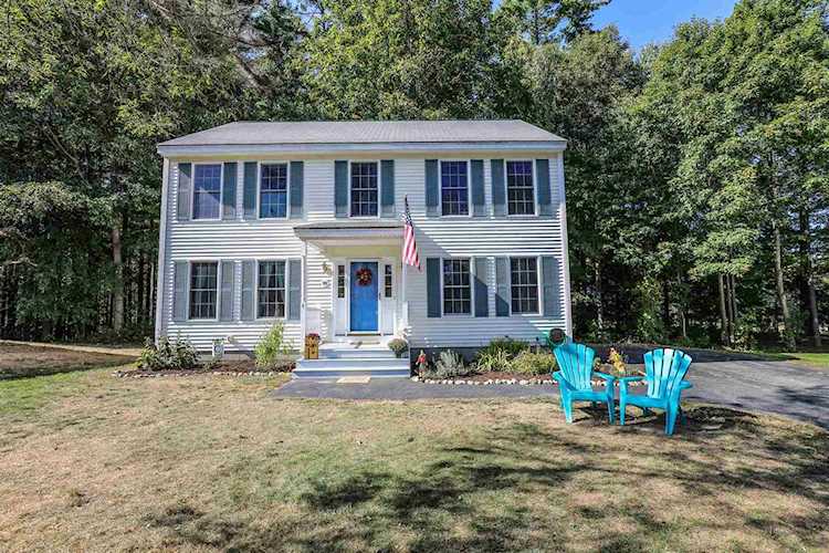 45 Plymouth Dr Concord, NH 03301