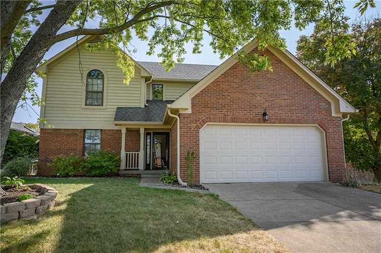 1291 Mount Brook Court Greenwood, IN 46143 | MLS 21740721 Photo 1