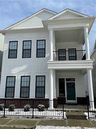 913 Templeton Drive Carmel, IN 46032